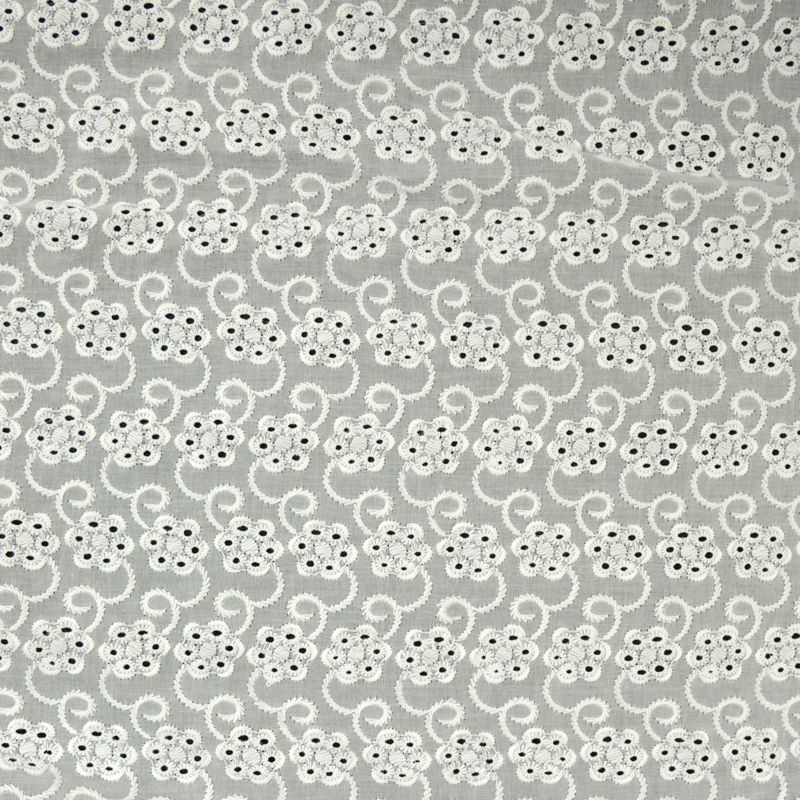 Broderie anglaise Freyja