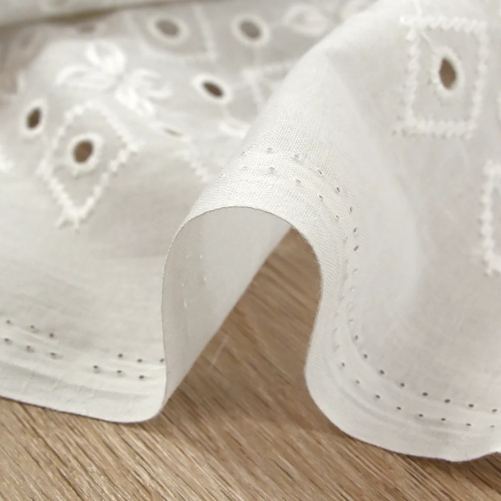 Broderie anglaise Hilda blanc cassé - Image 7