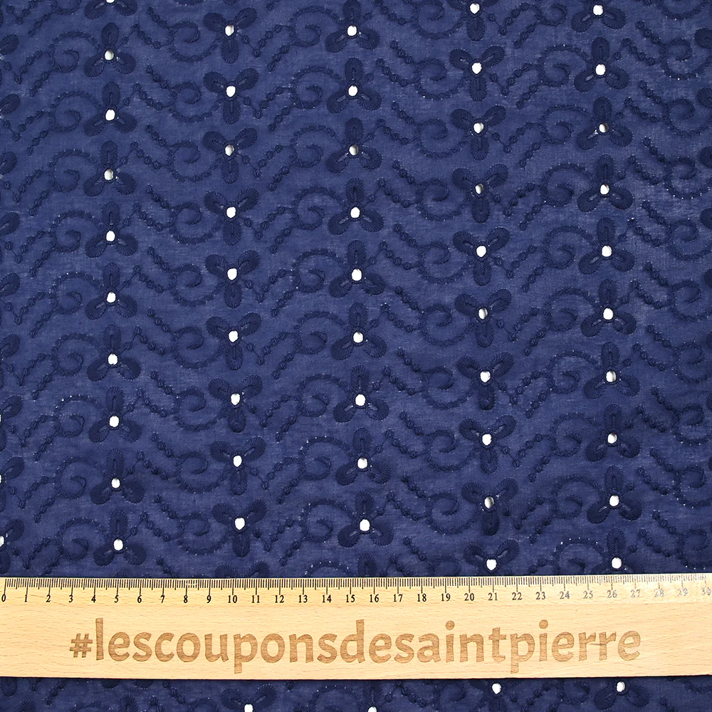 Broderie anglaise Izanagi marine - Image 3