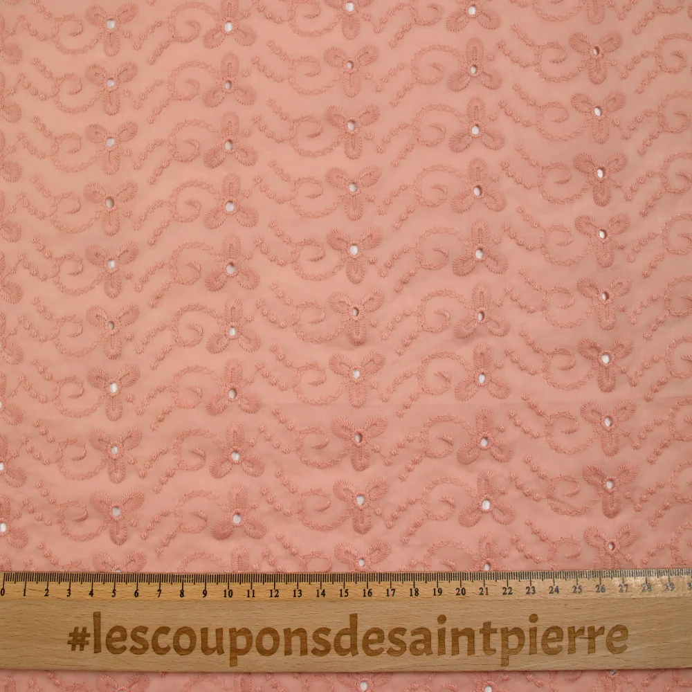 Broderie anglaise Izanagi vieux rose - Image 3