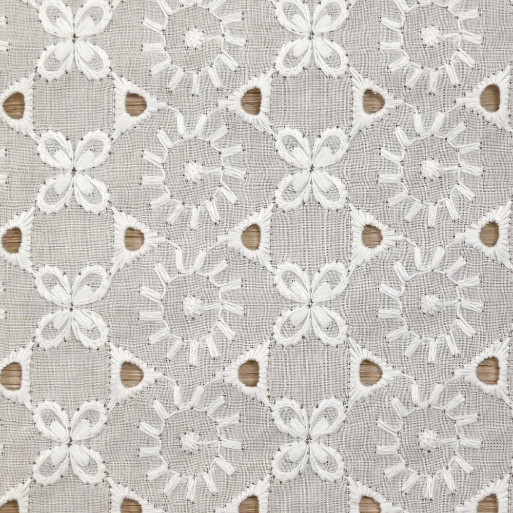 Broderie anglaise Ludmila blanc cassé - Image 4