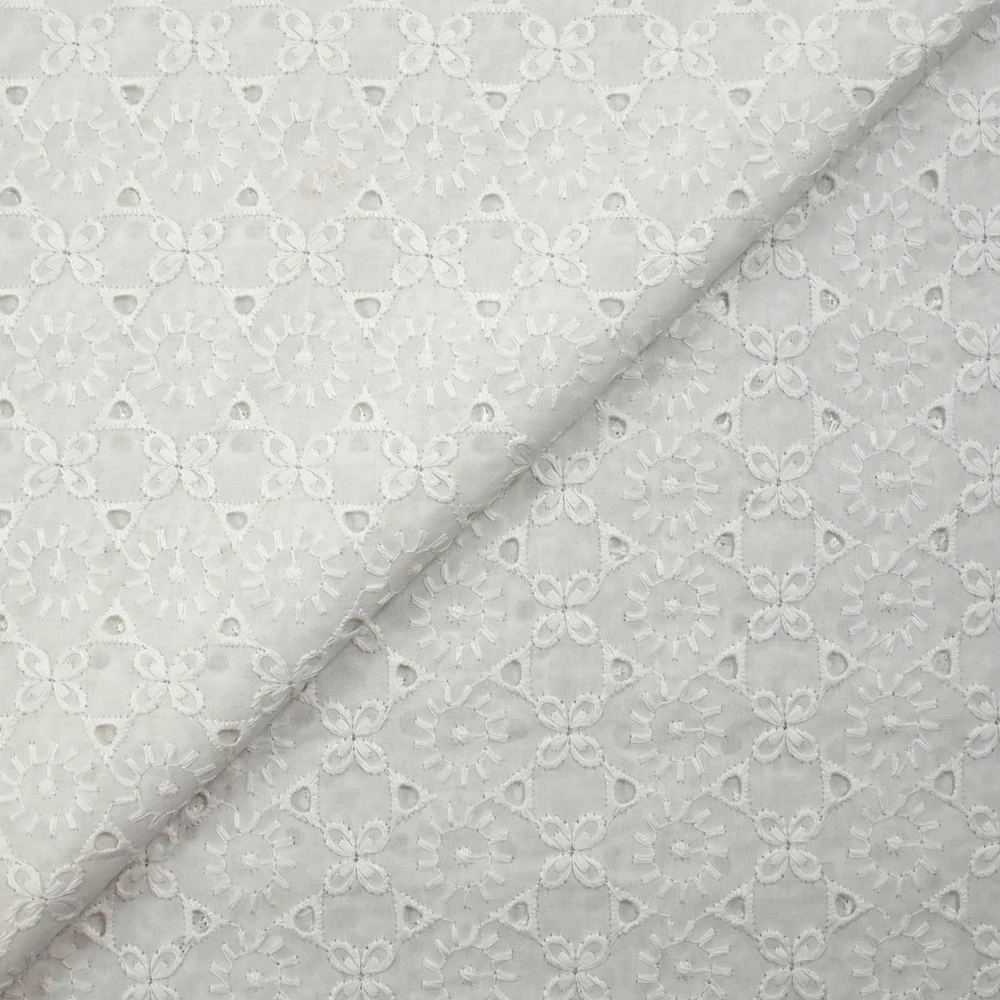 Broderie anglaise Ludmila blanc cassé - Image 5