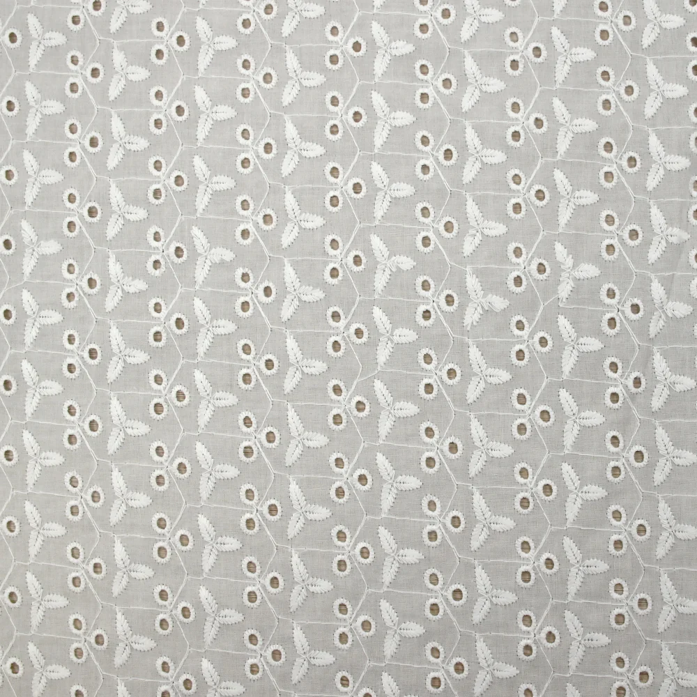 Broderie anglaise Maeve blanc cassé