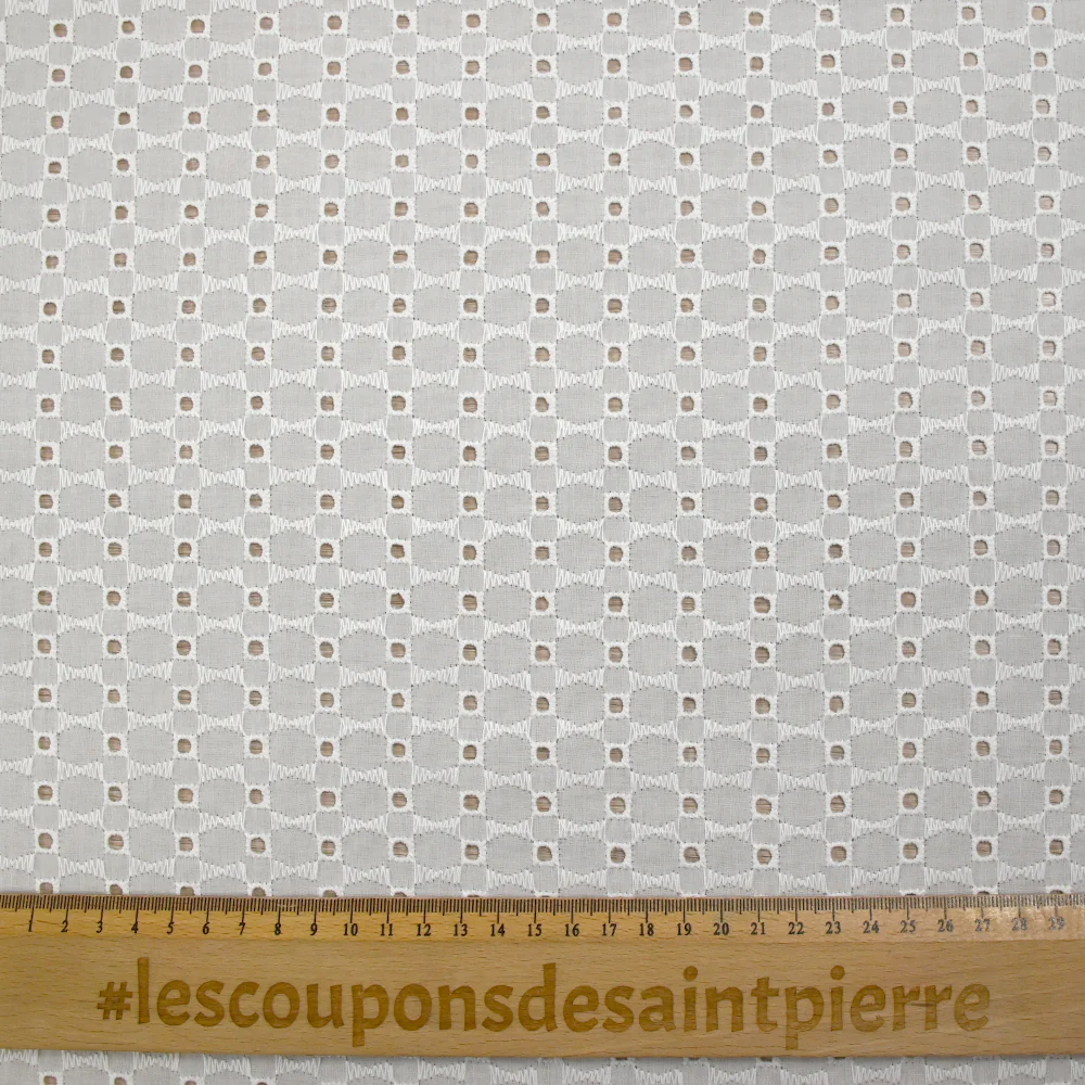 Broderie anglaise Maja blanc cassé - Image 3