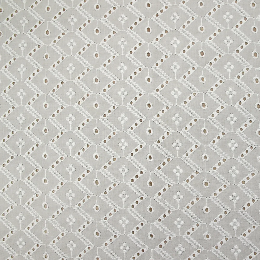 Broderie anglaise Tara blanc cassé