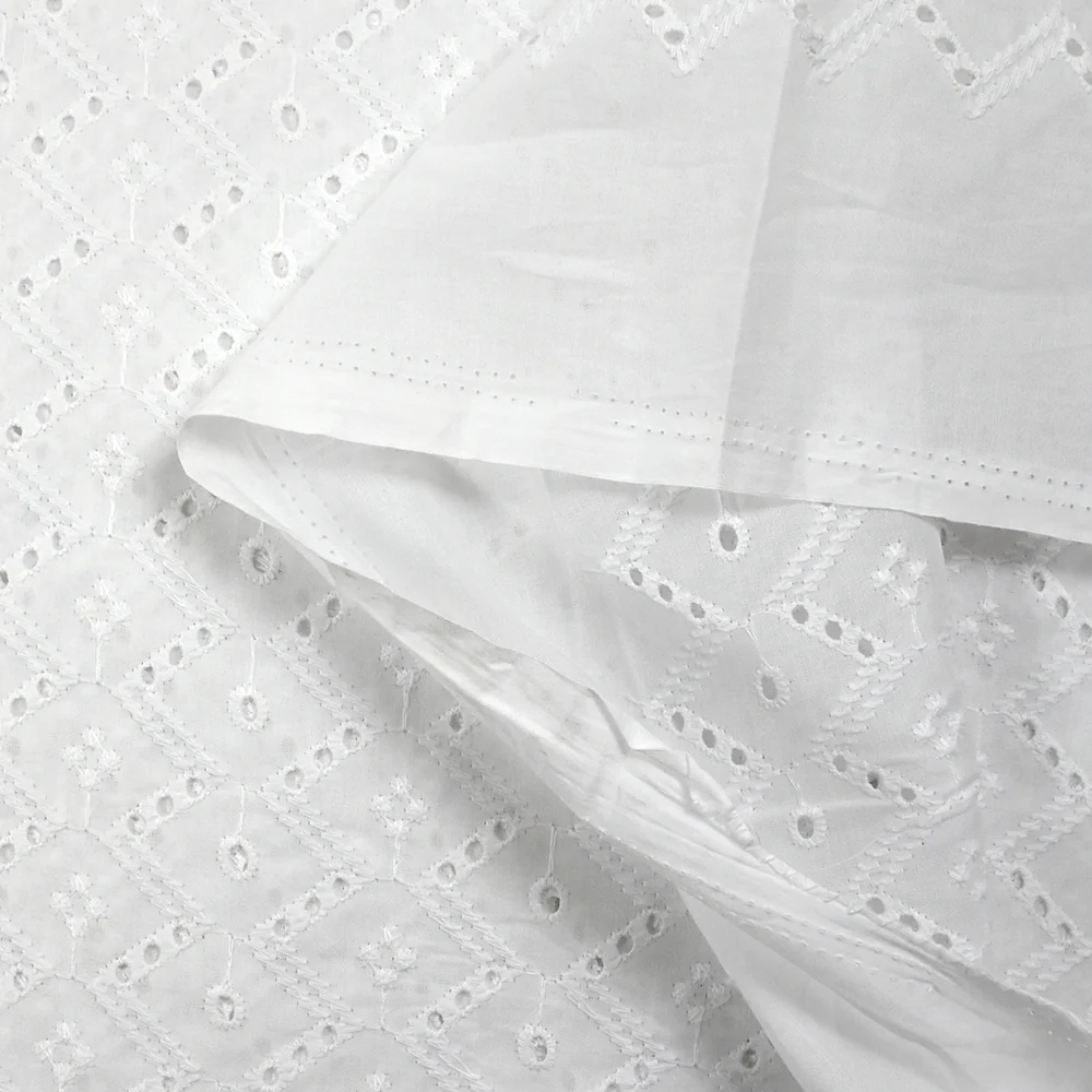 Broderie anglaise Tara blanc cassé - Image 6
