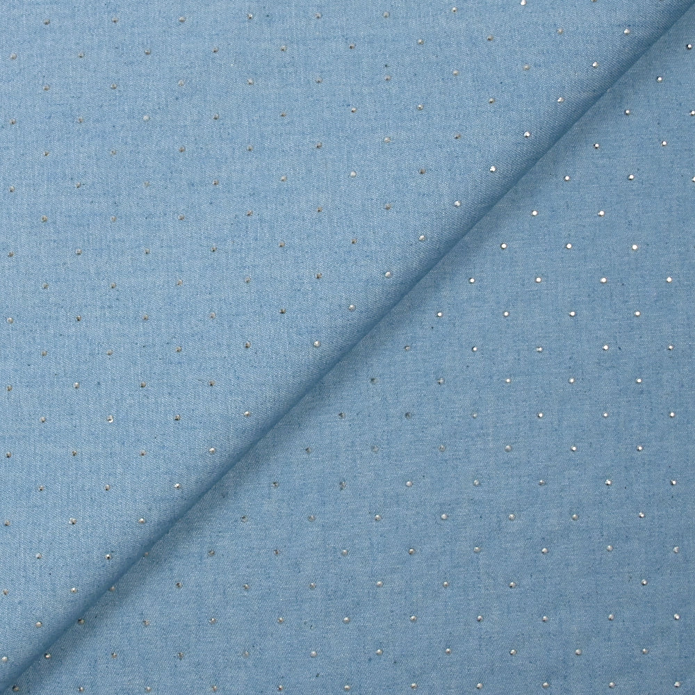 Chambray de coton orné de strass fond bleu ciel