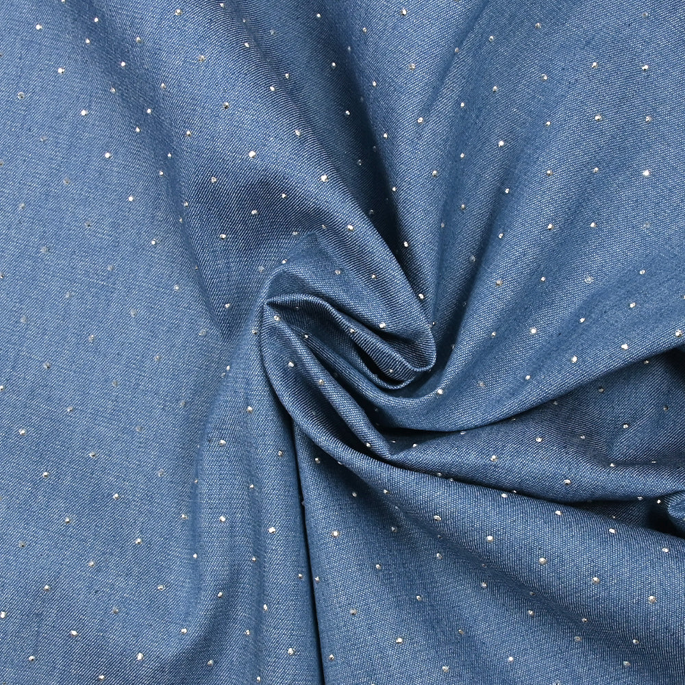 Chambray de coton orné de strass fond bleu denim - Image 2