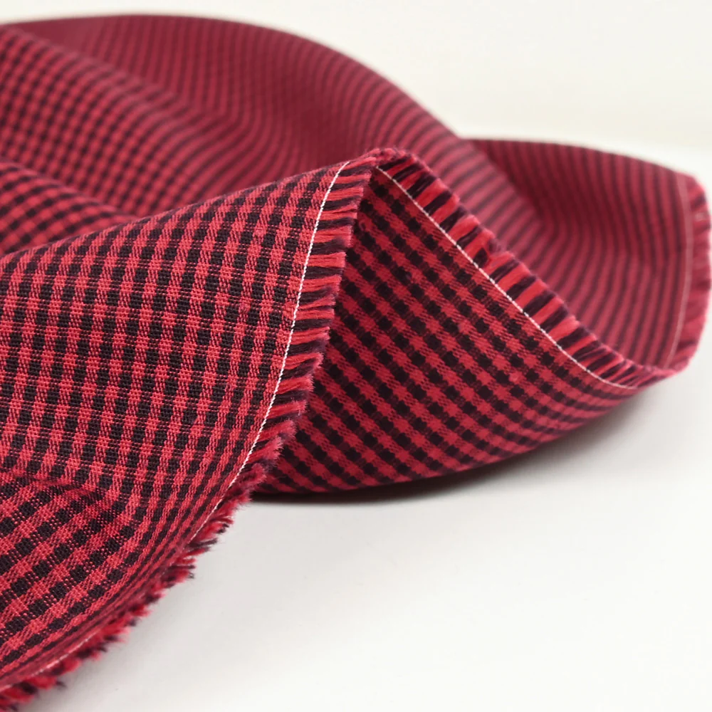 Coton tissé-teint à carreaux rouge et marine - Image 5