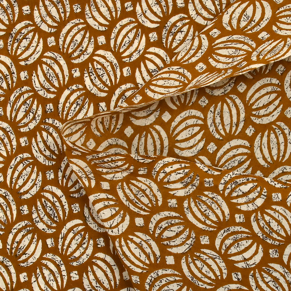 Coton batik imprimé Ghaziabad fond camel - Image 5
