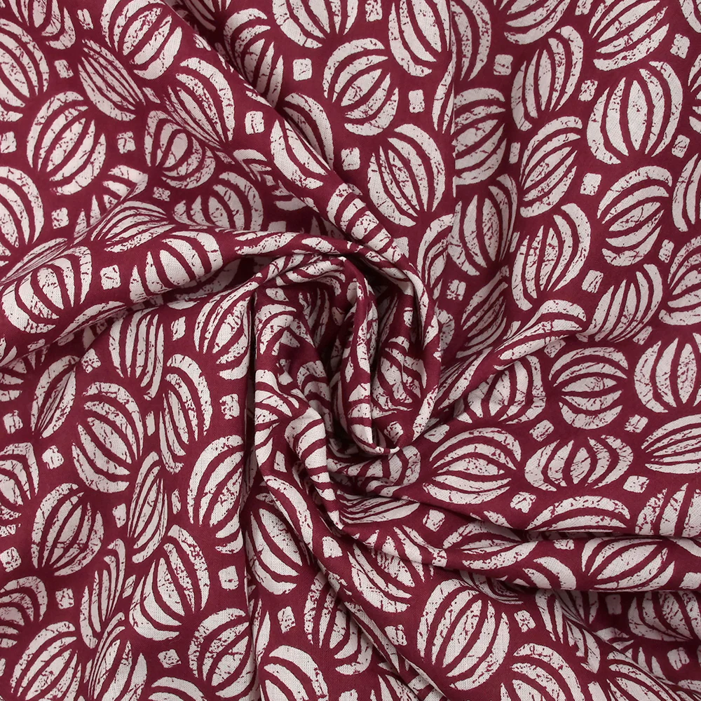 Coton batik imprimé Ghaziabad fond lie de vin - Image 2