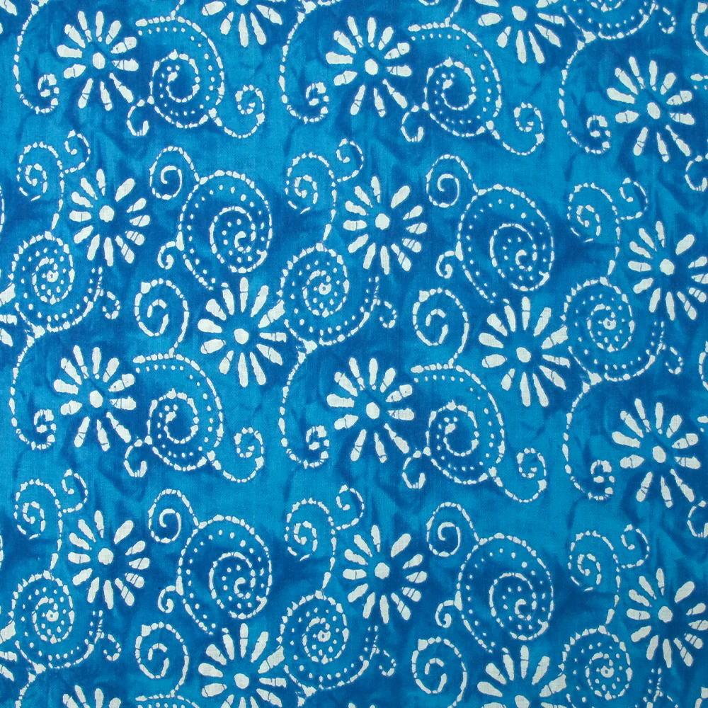 Coton batik imprimé Udaipur fond bleu azur