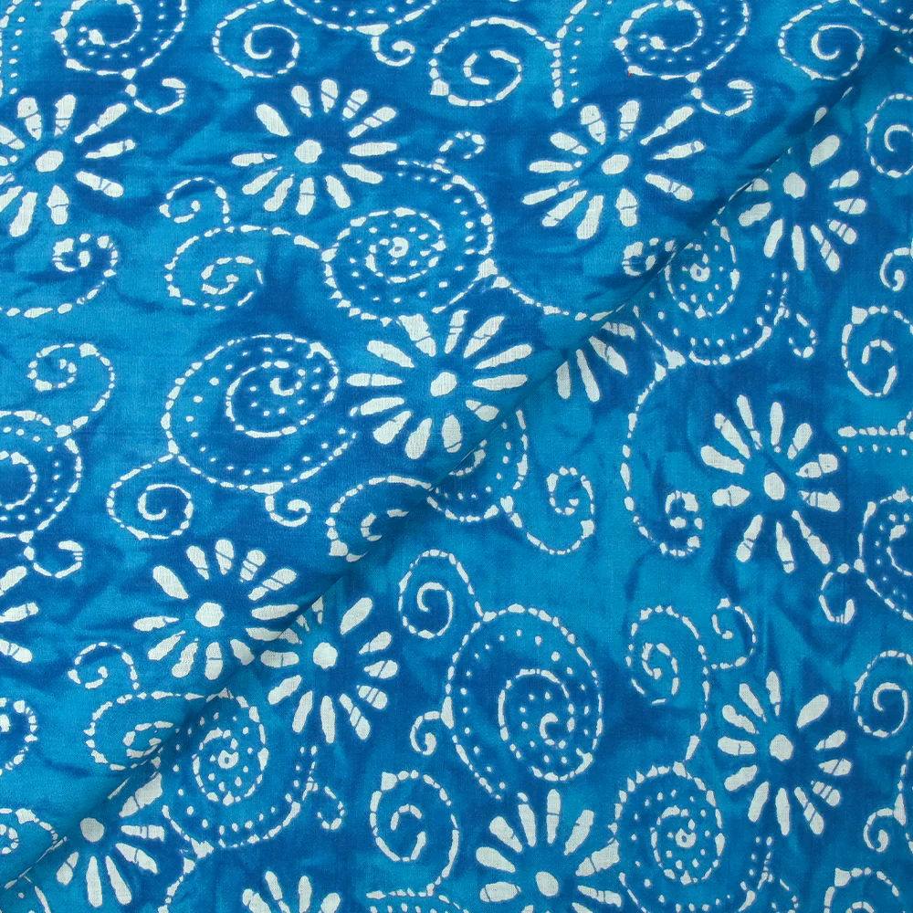 Coton batik imprimé Udaipur fond bleu azur - Image 4