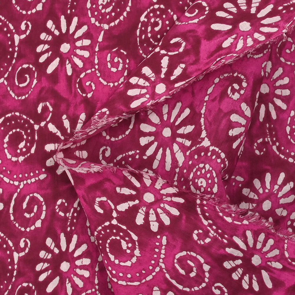Coton batik imprimé Udaipur fond fuchsia - Image 5