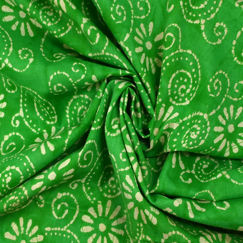 Coton batik imprimé Udaipur fond vert pomme - Image 2
