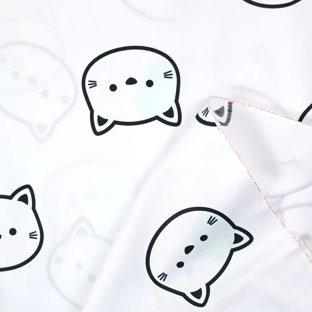 Coton imprimé chat kawai fond blanc - Image 2
