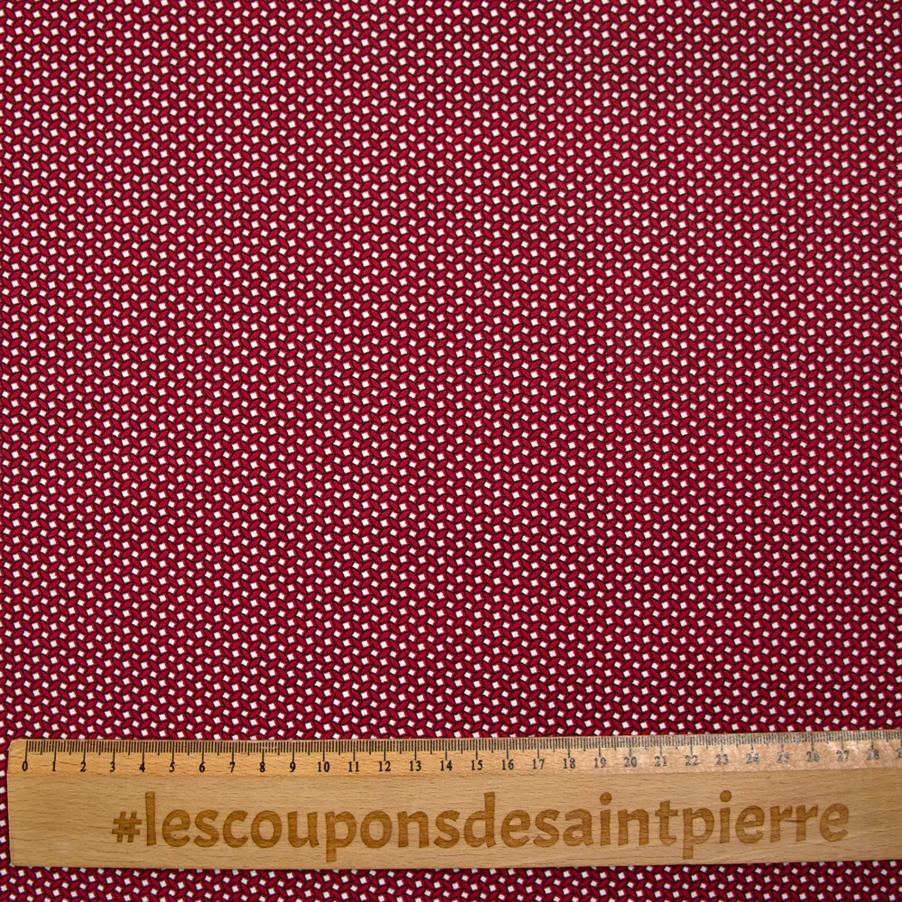 Coton imprimé fantaisie pétales bordeaux fond blanc - Image 3