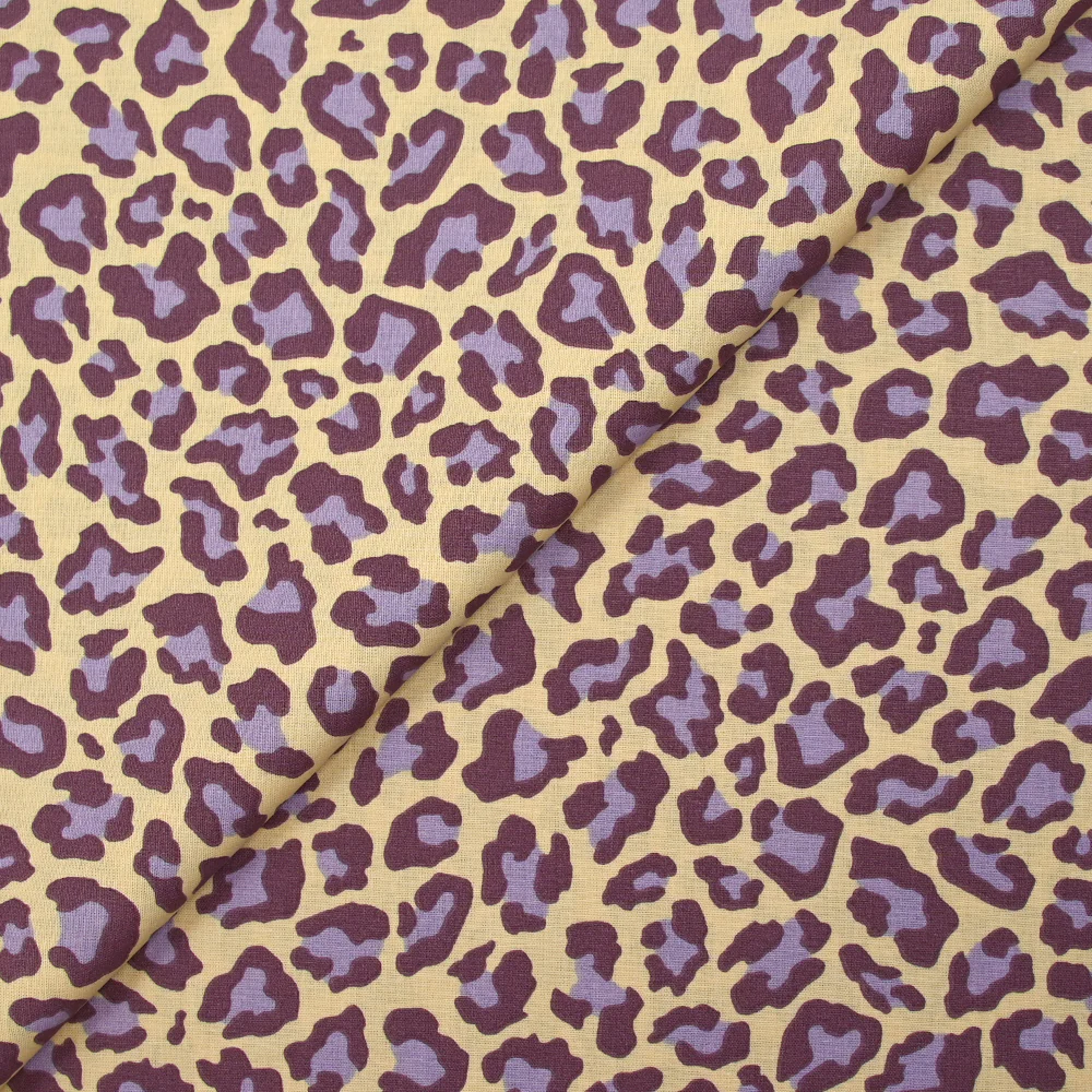 Coton imprimé léopard violet fond jaune beurre - Image 4