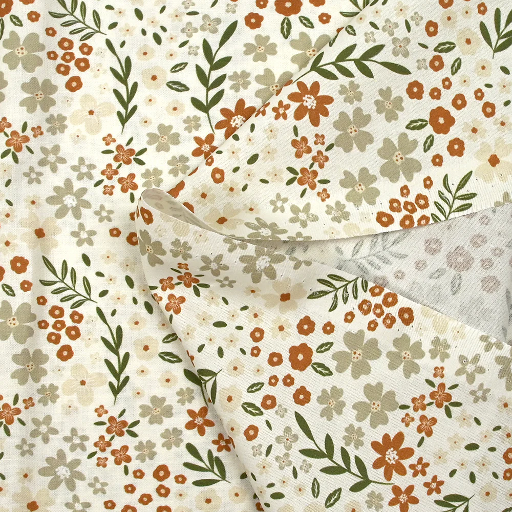 Coton imprimé les fleurs d'Ilona fond blanc cassé - Image 5