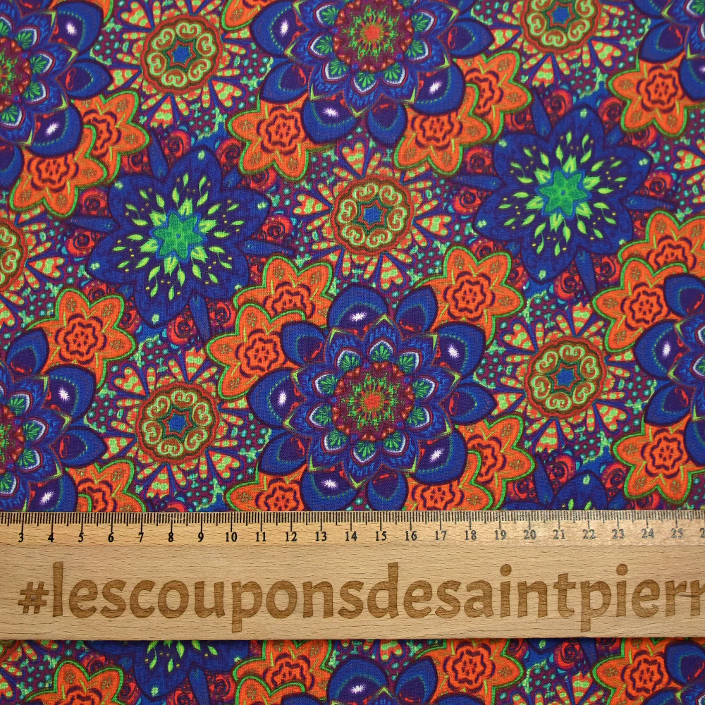 Coton imprimé mandala indigo, vert et orange - Image 3