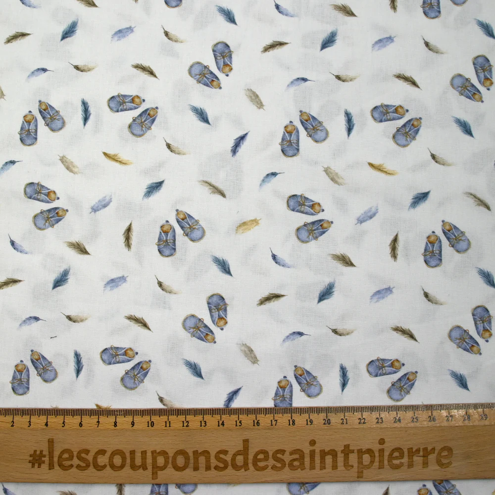 Coton imprimé plumes et souliers fond blanc - Image 3