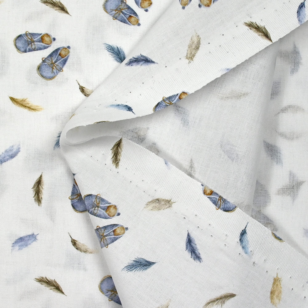 Coton imprimé plumes et souliers fond blanc - Image 4