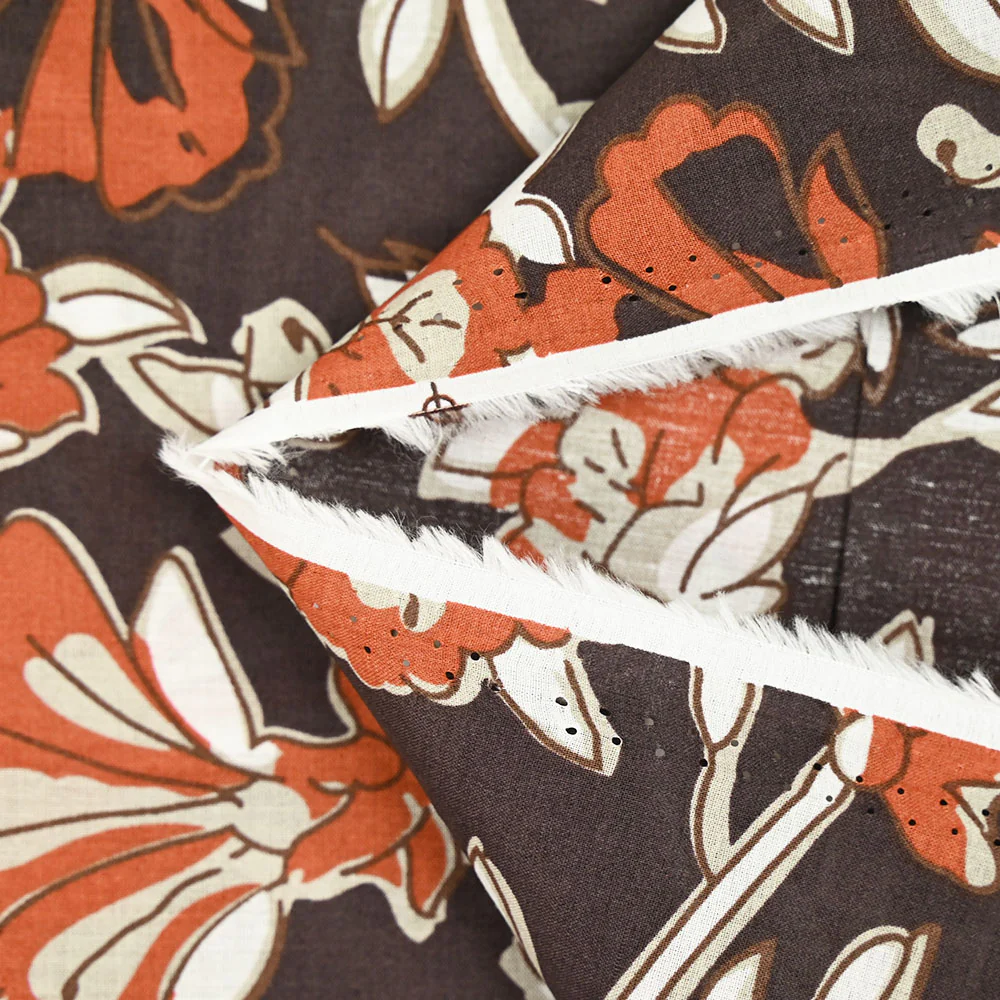 Coton indien imprimĂ© champĂȘtre brique et taupe fond marron - Image 4