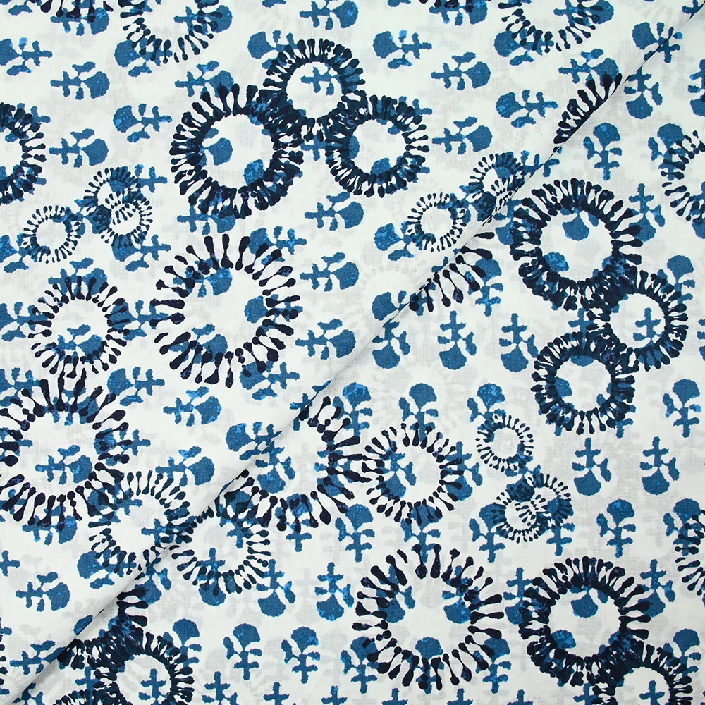 Coton indien imprimé empreintes bleu marine et pétrole fond blanc - Image 4
