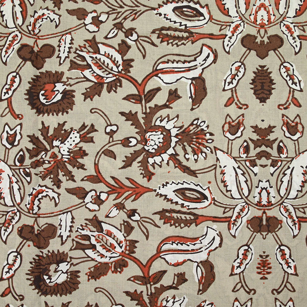 Coton indien imprimé fleur marron et brique fond taupe