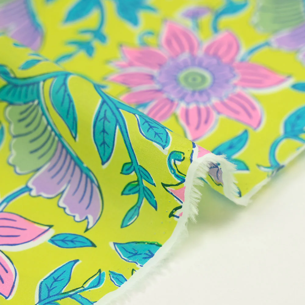 Coton indien imprimé Parvati turquoise et rose fond jaune - Image 6