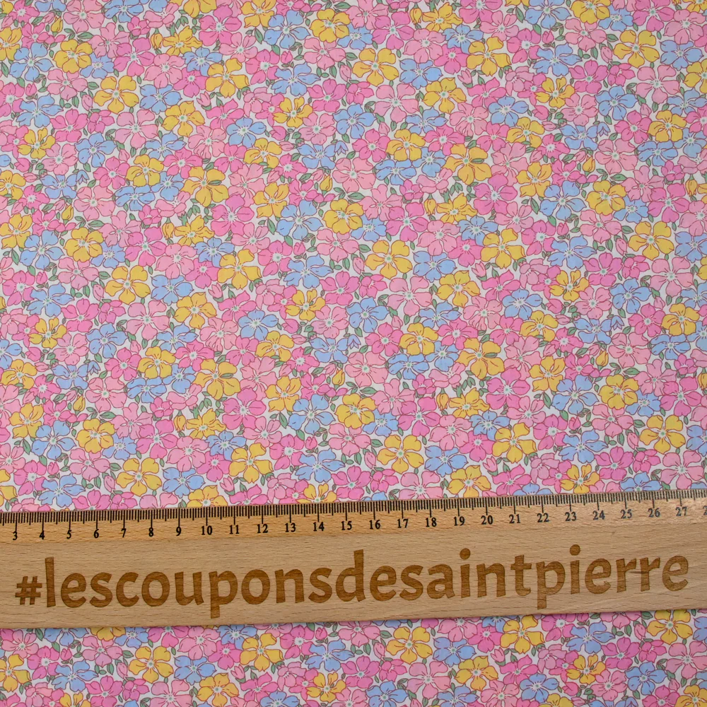 Coton liberty ® 150th Sadie Rose, bleu, jaune et rose au mètre - Image 3