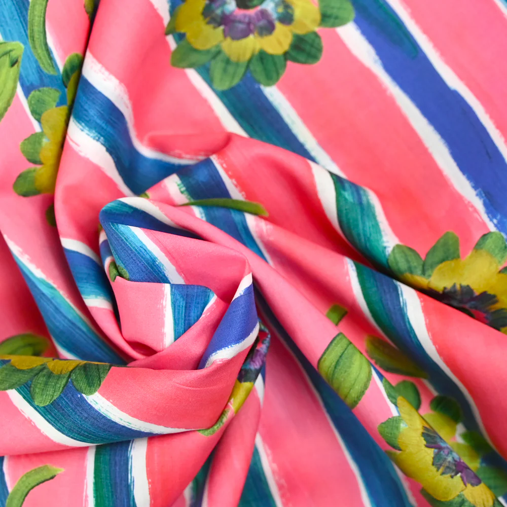 Coton liberty ® Beau rose au mètre - Image 3