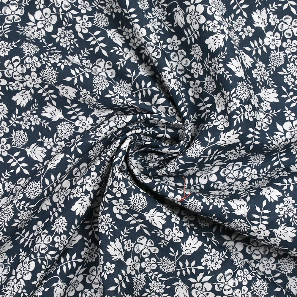 Coton liberty ® Edenham bleu nuit au mètre - Image 2