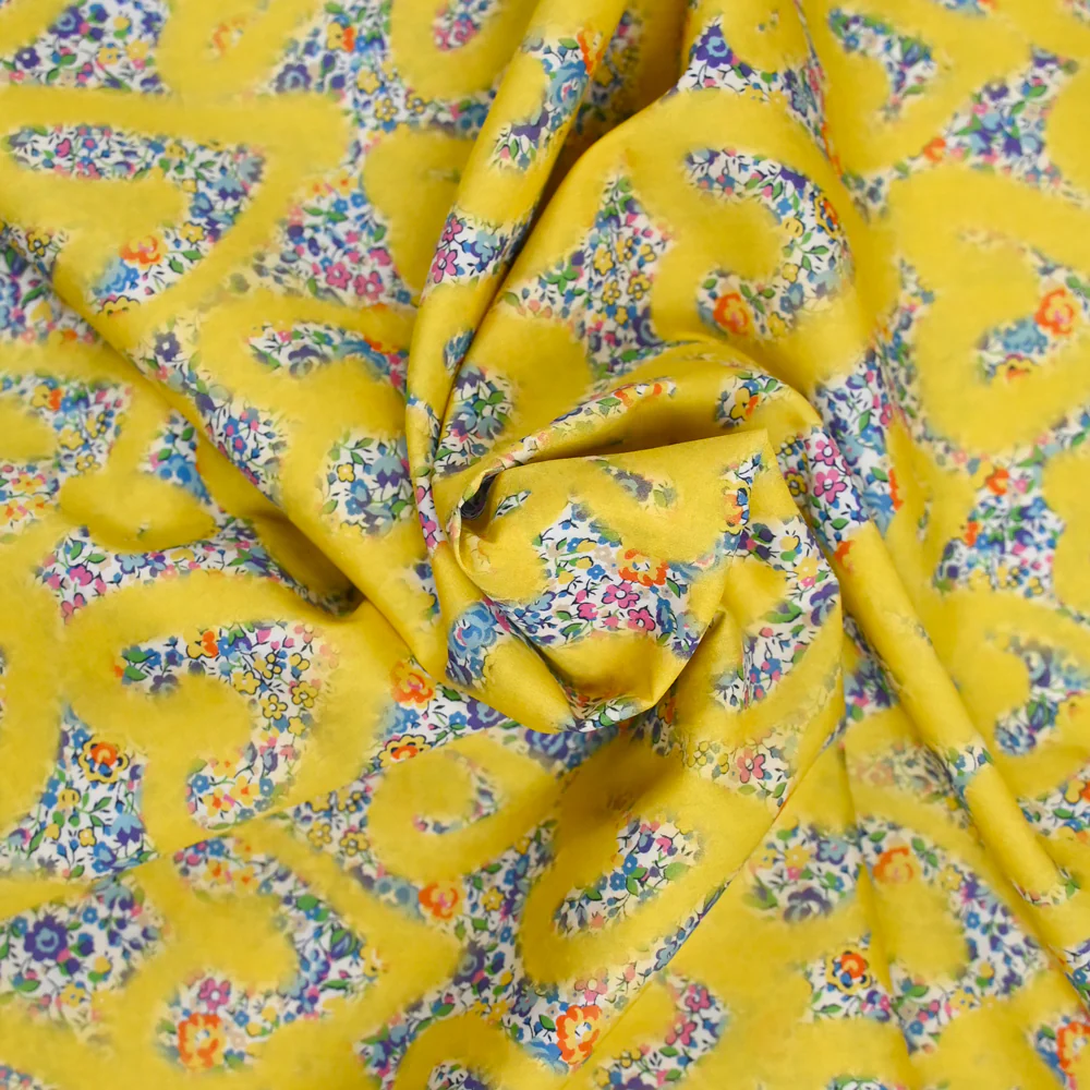 Coton liberty ® Leontyne Love Emma and Georgina jaune au mètre - Image 3