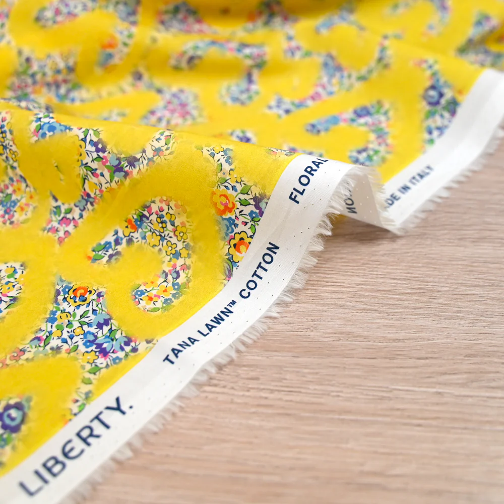 Coton liberty ® Leontyne Love Emma and Georgina jaune au mètre - Image 5