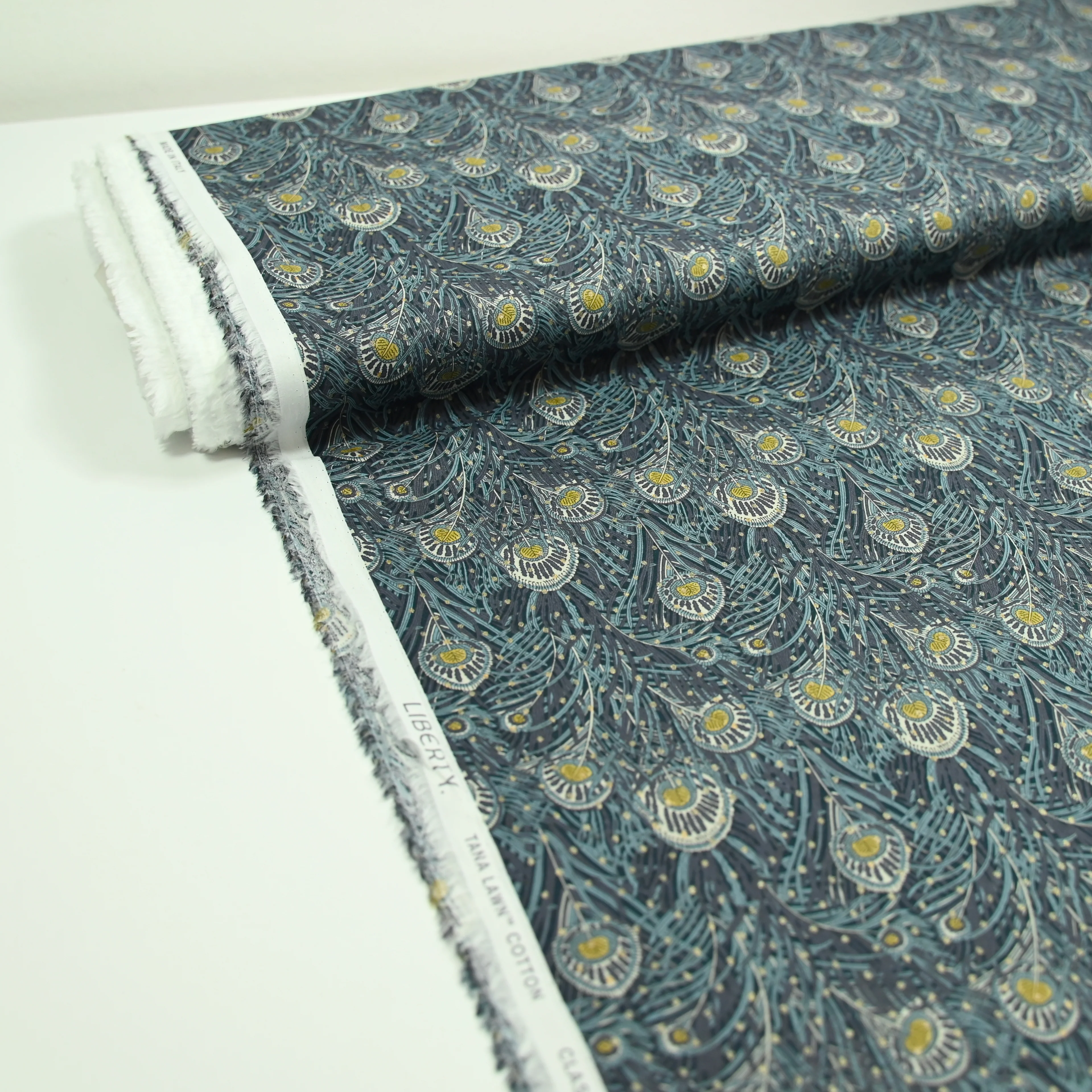 Coton liberty ® Métal Queen bleu au mètre - Image 2