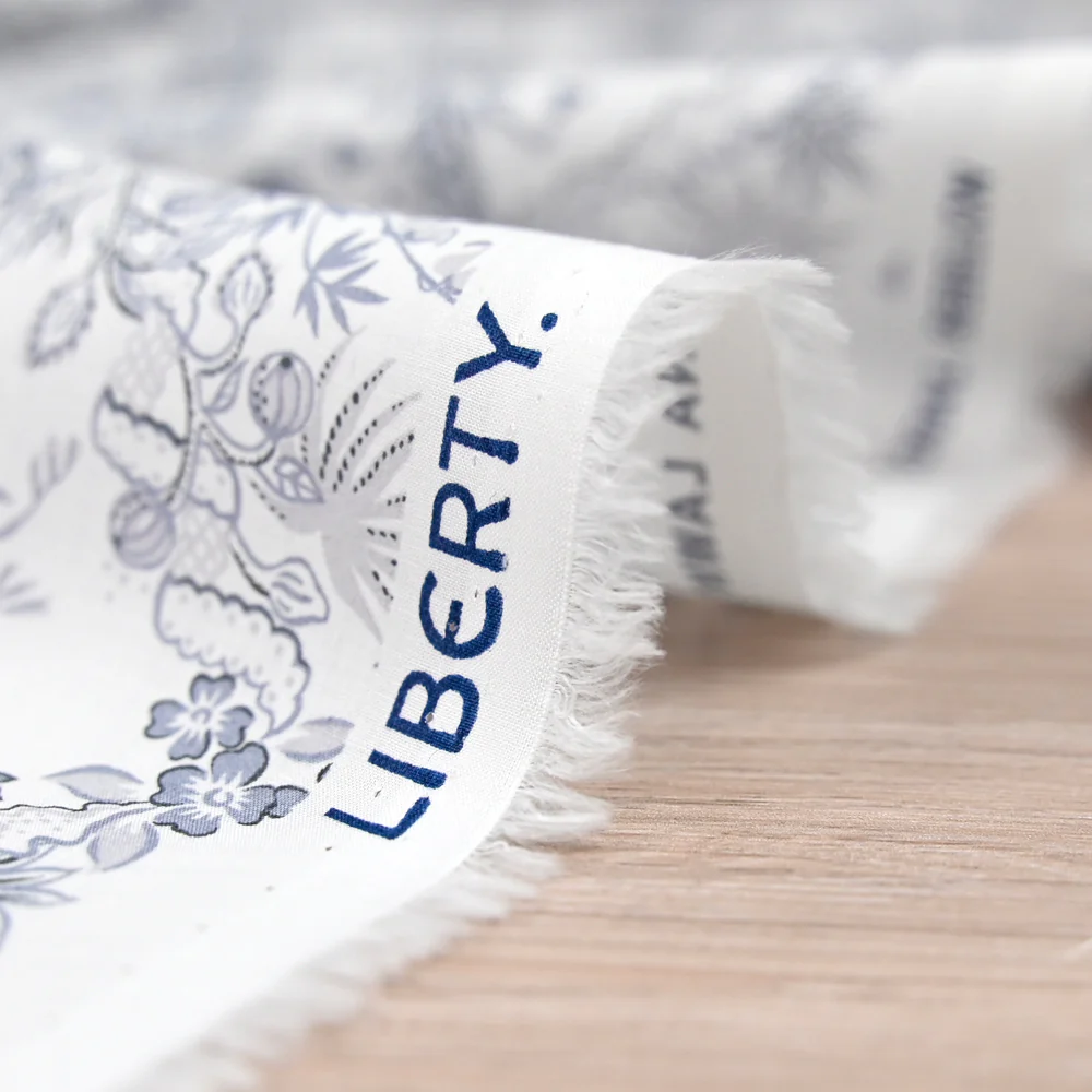 Coton liberty ® Tropical Toile gris au mètre - Image 6