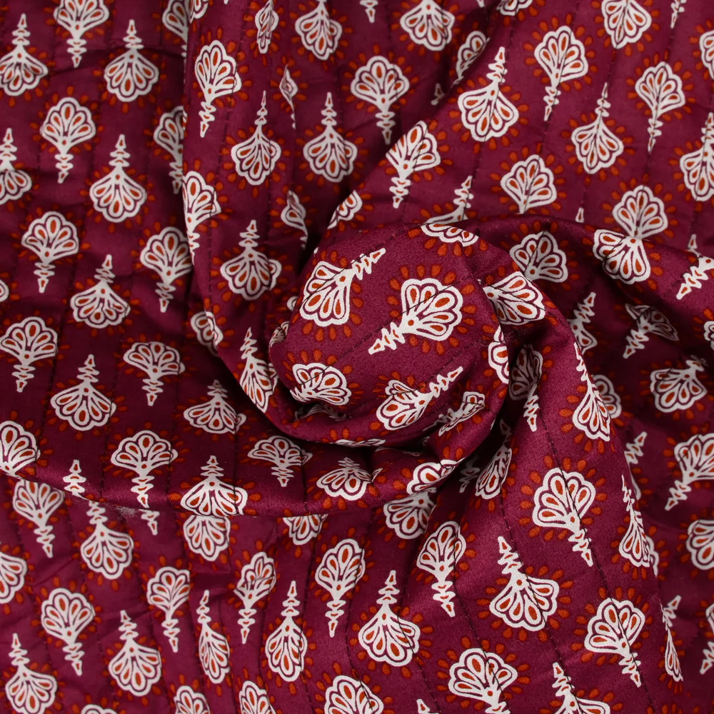Coton matelassé double face Deepti marron et rouge amarante au mètre - Image 2