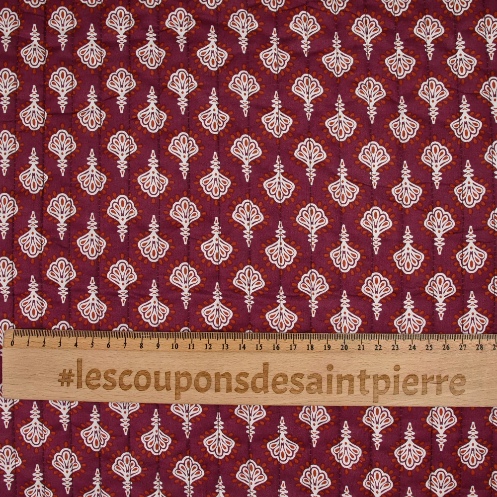 Coton matelassé double face Deepti marron et rouge amarante au mètre - Image 4
