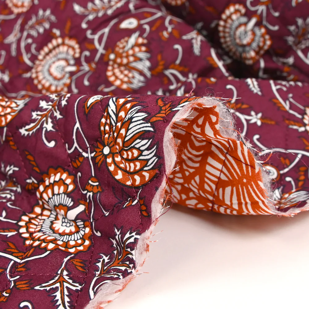 Coton matelassé double face Deepti marron et rouge amarante au mètre - Image 8