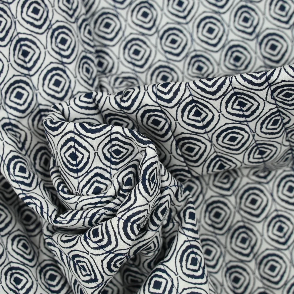 Coton matelassé double face empreinte marine et marron au mètre - Image 2