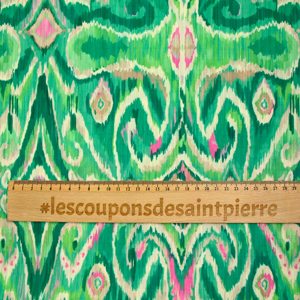 Crêpe imprimé rivière fond vert - Image 3