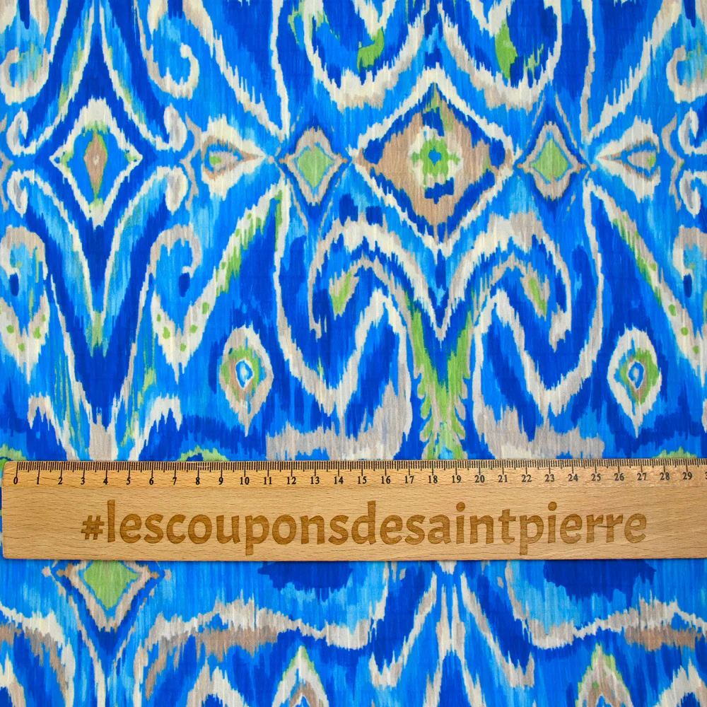 Crêpe imprimé rivière fond bleu - Image 3