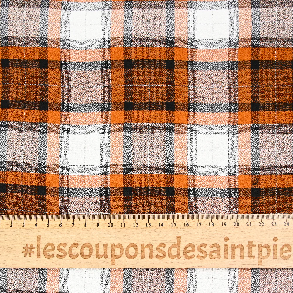 Crêpe polyviscose tissé teint carreaux blanc et orange brûlé - Image 4