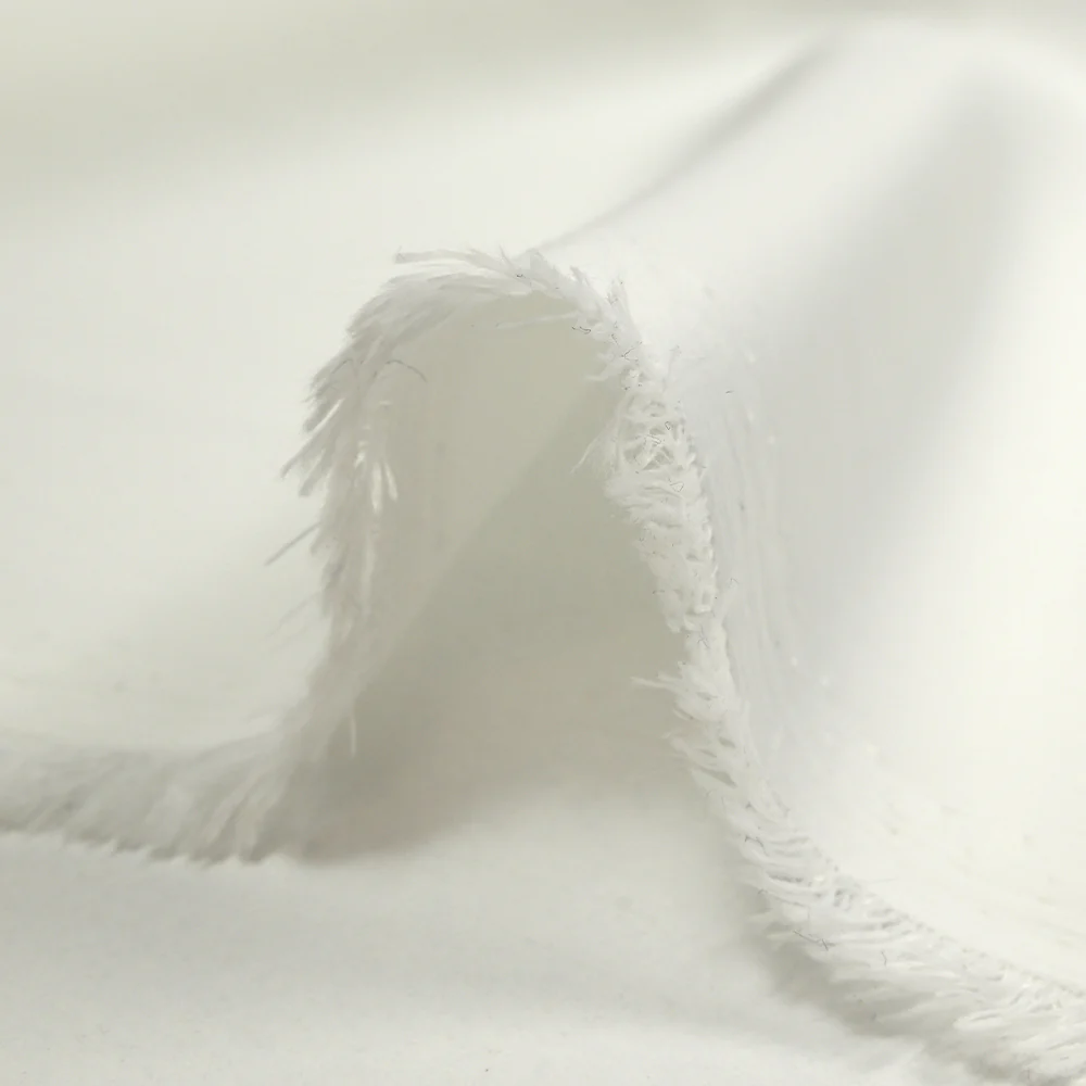 Crêpe satin de polyester mat blanc cassé - Image 5