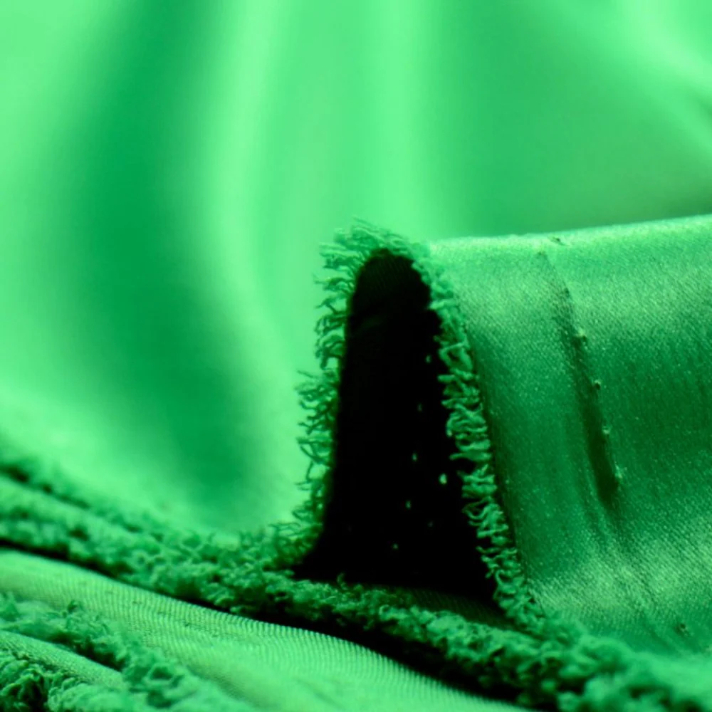 CrĂȘpe satin lourd vert brillant - Image 4