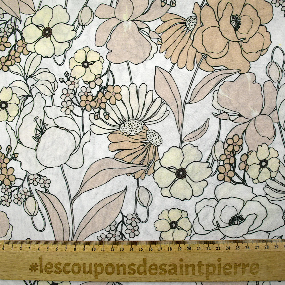 CrĂȘpe viscose imprimĂ© en chair et en fleurs fond blanc - Image 3