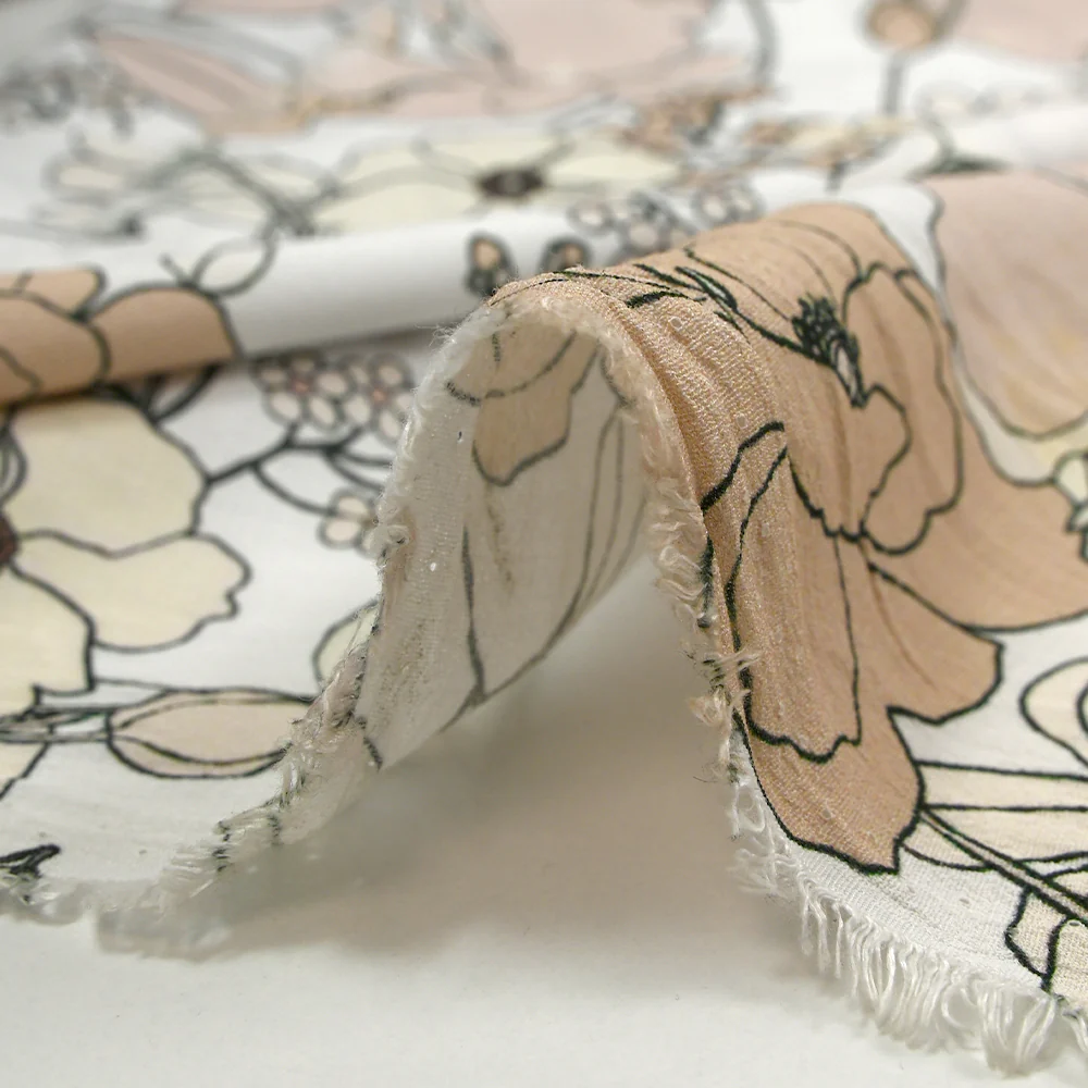 CrĂȘpe viscose imprimĂ© en chair et en fleurs fond blanc - Image 6