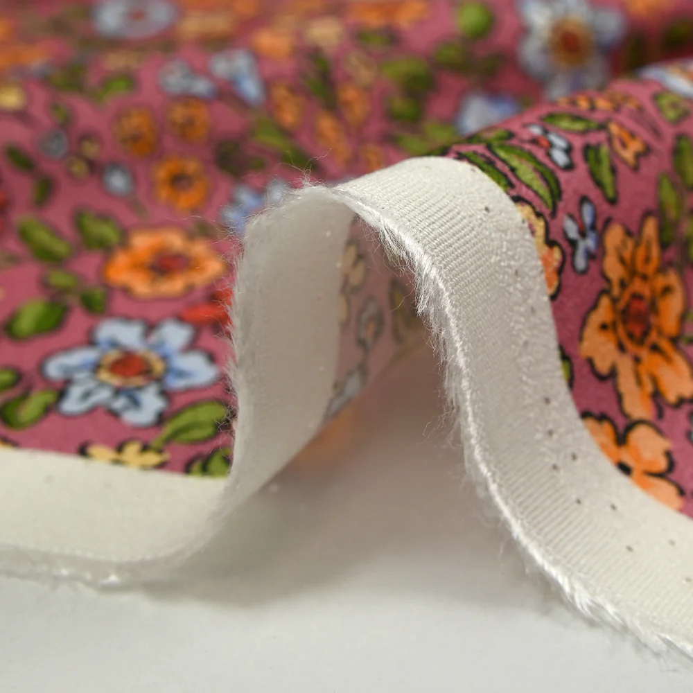 Crêpe viscose imprimé envolée florale fond cassis glacé - Image 6