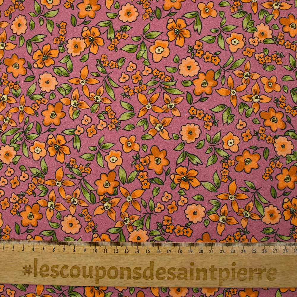 Crêpe viscose imprimé fleurs orange fond cassis glacé - Image 3